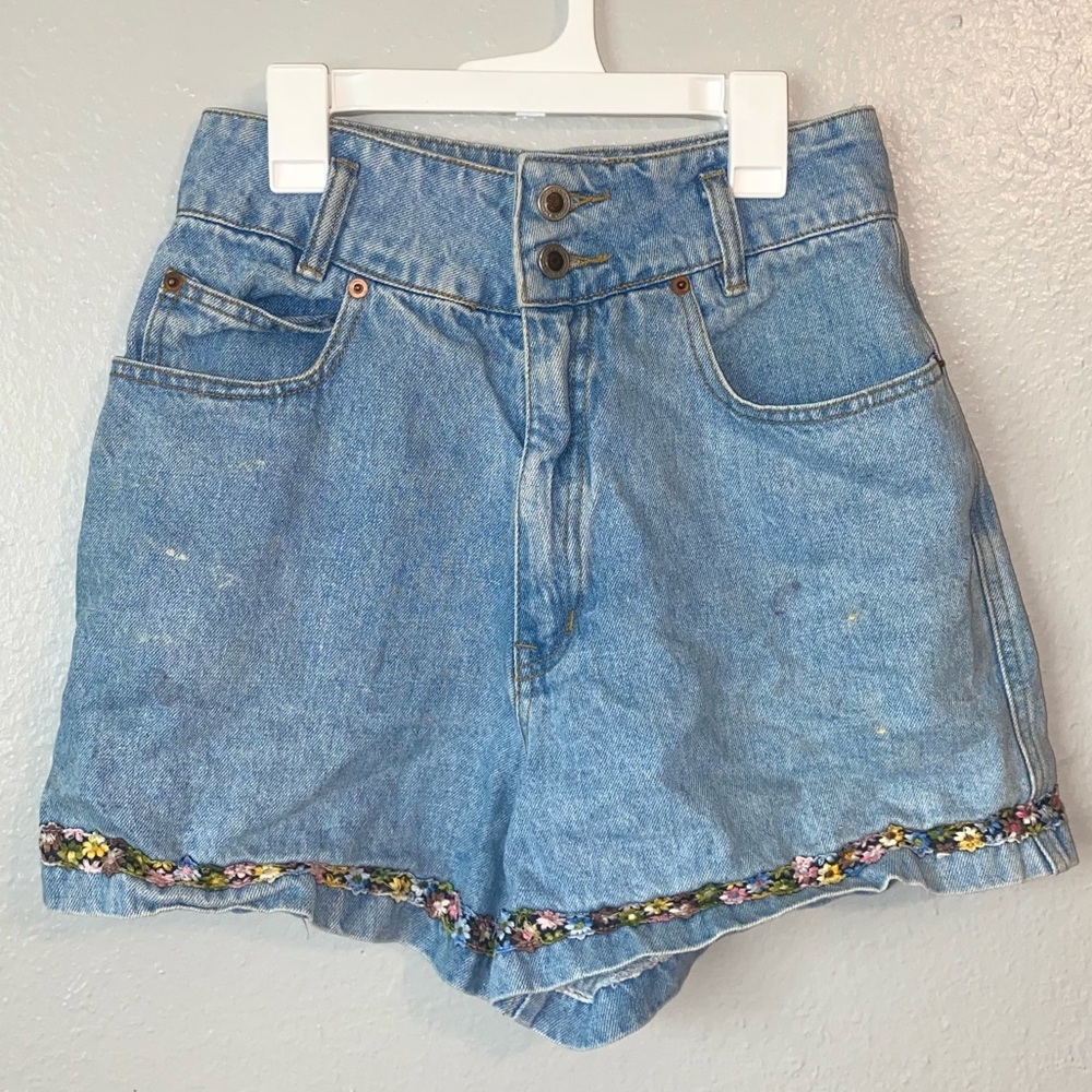 Vintage floral embroidered denim shorts